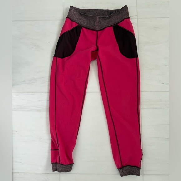 LULULEMON Base Runner Pant III in Heathered Bordeaux Drama / Bon Bon - Picture 14 of 16